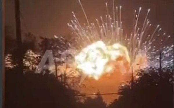 Сили оборони спільно із СБУ успішно відпрацювали по двох військових об‘єктах РФ
Сили оборони спільно із СБУ успішно відпрацювали по двох військових об‘єктах РФ