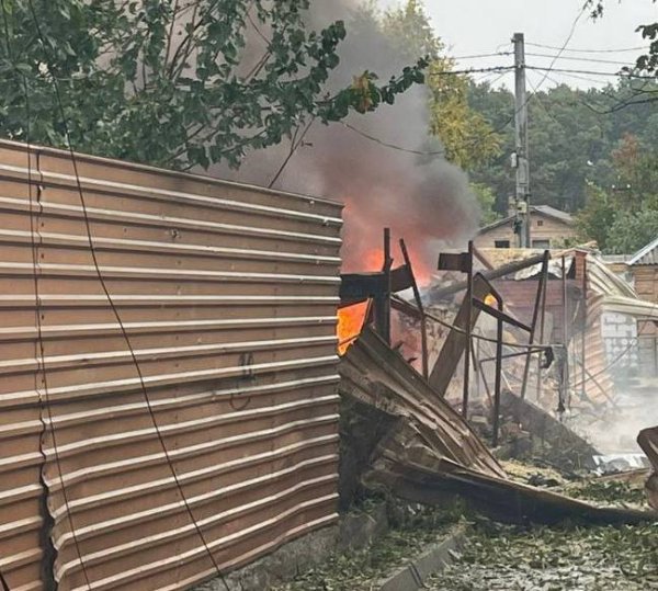 У Кропивницькому внаслідок атаки загинула людина, є поранені (оновлено)
У Кропивницькому внаслідок атаки загинула людина, є поранені (оновлено)
