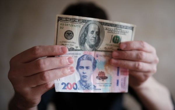 НБУ снижает курс доллара третий день подряд
НБУ снижает курс доллара третий день подряд