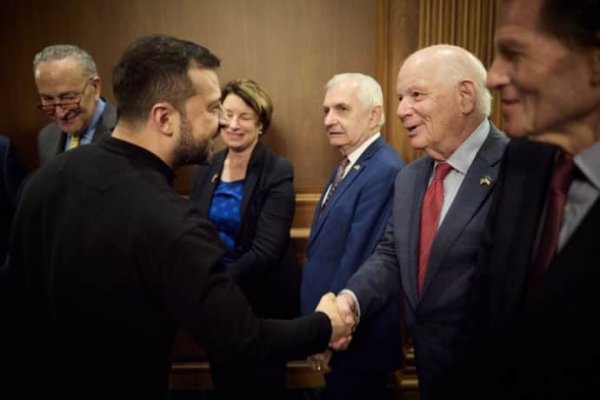 Зеленский представил ключевые пункты Плана победы сенаторам США Зеленский представил ключевые пункты Плана победы сенаторам США