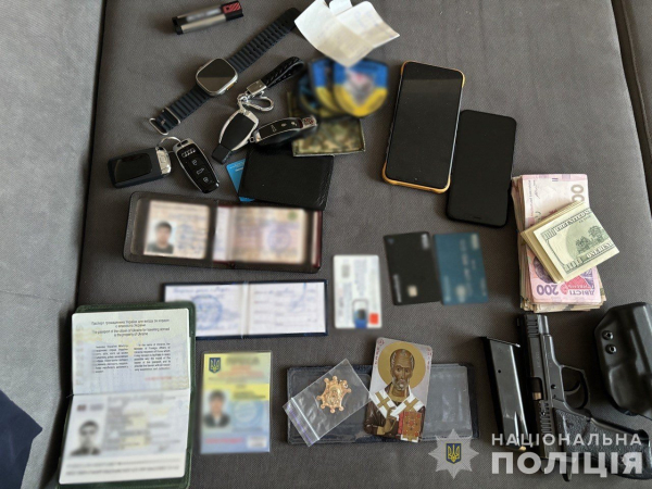 В Украине фейковые правоохранители выманили у парня $250 тысяч в криптовалюте
В Украине фейковые правоохранители выманили у парня $250 тысяч в криптовалюте