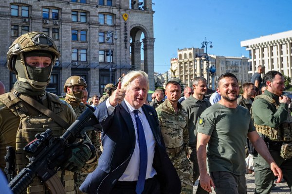 
От премьера до автора. Где сейчас и чем занимается "большой друг" Украины Борис Джонсон 
