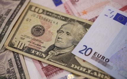 Курс валют на 26 сентября: сколько стоят доллар, евро и злотый
Курс валют на 26 сентября: сколько стоят доллар, евро и злотый
