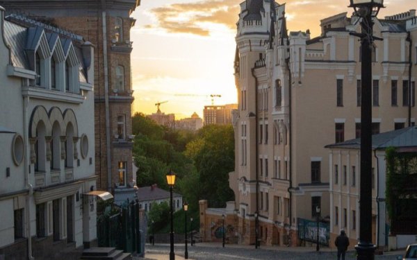 В Україні у перший день осені очікується спека до +32°, без опадів
В Україні у перший день осені очікується спека до +32°, без опадів