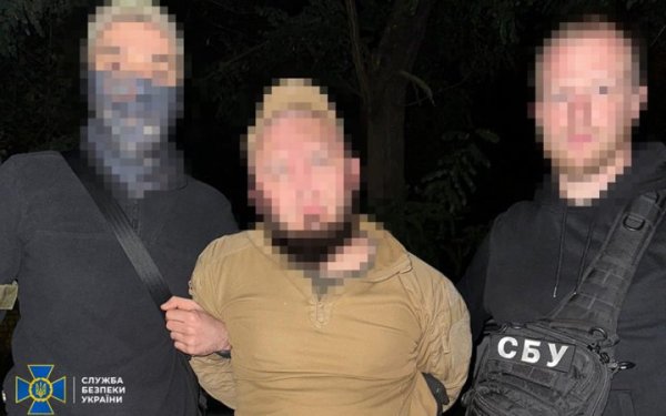 У Києві викрили банду рекетирів, яку очолював росіянин
У Києві викрили банду рекетирів, яку очолював росіянин