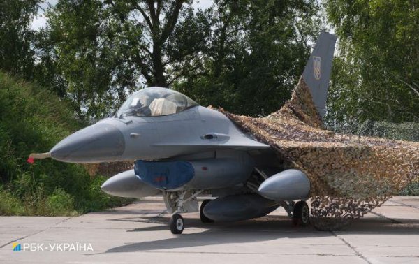 Украина получит от Дании еще одну партию истребителей F-16 до конца года
Украина получит от Дании еще одну партию истребителей F-16 до конца года
