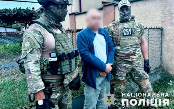 Поліцейські Донеччини затримали організатора схеми незаконного перетину кордону
Поліцейські Донеччини затримали організатора схеми незаконного перетину кордону