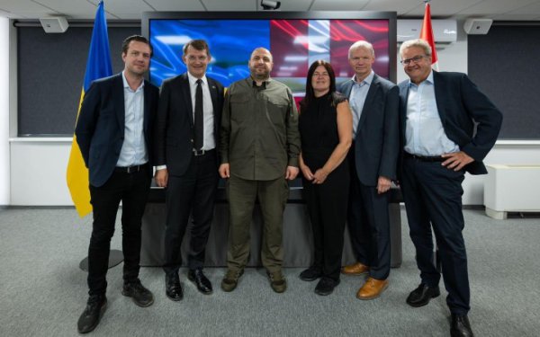 Данія напряму профінансувала виробництво української техніки на понад 50 млн євро, - Умєров
Данія напряму профінансувала виробництво української техніки на понад 50 млн євро, - Умєров
