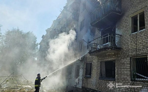 Кількість постраждалих внаслідок удару по Павлограду зросла до 74, — ОВА
Кількість постраждалих внаслідок удару по Павлограду зросла до 74, — ОВА