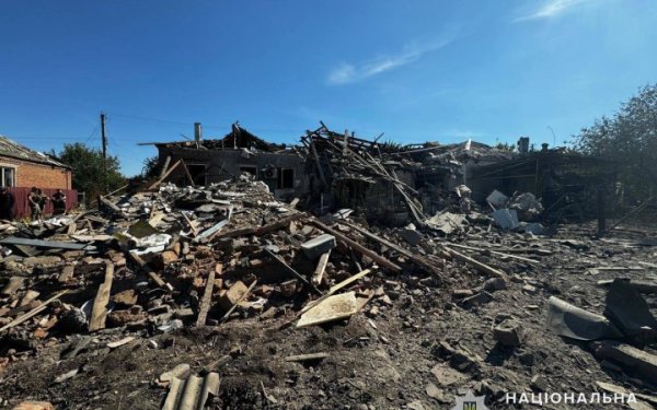 Через ворожі обстріли на Донеччині загинуло троє, поранені десятеро осіб, зокрема дитина
Через ворожі обстріли на Донеччині загинуло троє, поранені десятеро осіб, зокрема дитина