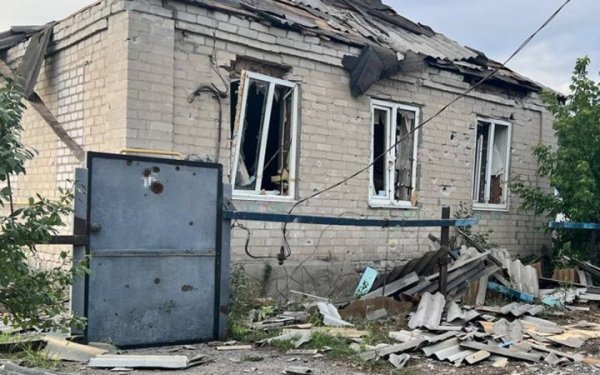 Росіяни поранили мирного мешканця села Золоті Пруди на Донеччині
Росіяни поранили мирного мешканця села Золоті Пруди на Донеччині