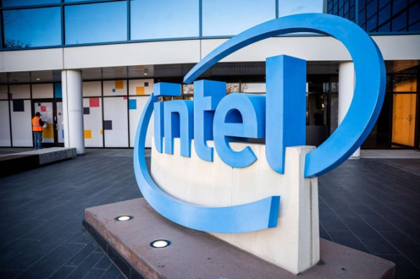Intel может вылететь из индекса Dow Jones
Intel может вылететь из индекса Dow Jones