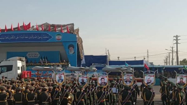 В Иране на параде показали модернизированный "Шахед-136B" В Иране на параде показали модернизированный "Шахед-136B"