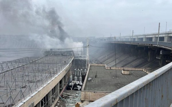 У середу перекриють рух через греблю ДніпроГЕС
У середу перекриють рух через греблю ДніпроГЕС