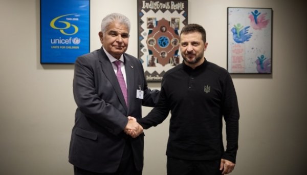 Зеленський домовився з президентом Панами розвивати співпрацю у сільському господарстві Зеленський домовився з президентом Панами розвивати співпрацю у сільському господарстві