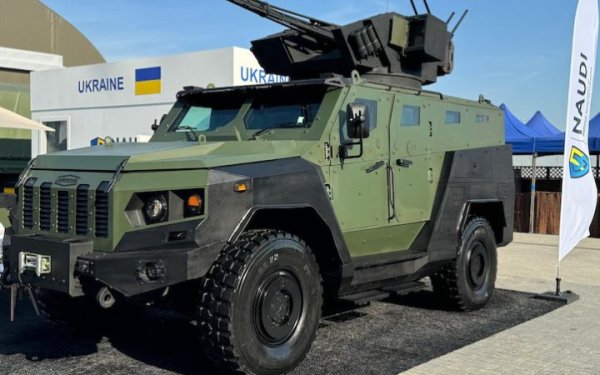 "Українська бронетехніка" на міжнародній виставці у Польщі представила нову бронемашину "Варта 2"
Новини компаній "Українська бронетехніка" на міжнародній виставці у Польщі представила нову бронемашину "Варта 2"
Новини компаній
