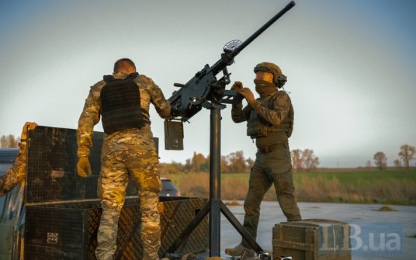 Українська ППО вночі збила 42 ворожі ударні безпілотники
Українська ППО вночі збила 42 ворожі ударні безпілотники