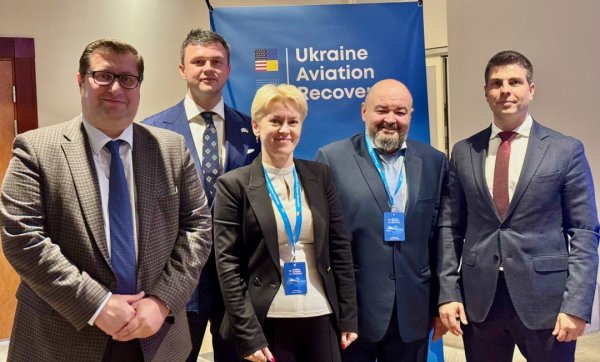 Україна презентувала дорожню карту відкриття повітряного простору в умовах воєнного стану Україна презентувала дорожню карту відкриття повітряного простору в умовах воєнного стану
