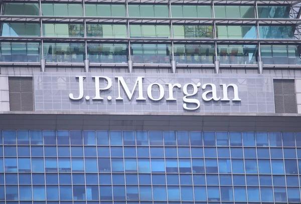 Суд арестовал $372 млн на счетах BNY Mellon и JPMorgan в россии
Суд арестовал $372 млн на счетах BNY Mellon и JPMorgan в россии