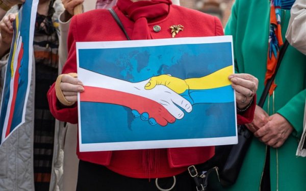 Польське МЗС хоче "не планів, а рішення" щодо ексгумації жертв Волинської трагедії
Польське МЗС хоче "не планів, а рішення" щодо ексгумації жертв Волинської трагедії