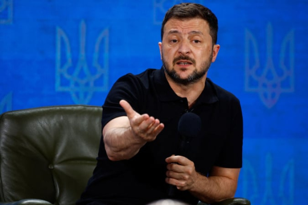 С 1 декабря каждая семья в Украине получит 1000 гривен — Зеленский
С 1 декабря каждая семья в Украине получит 1000 гривен — Зеленский