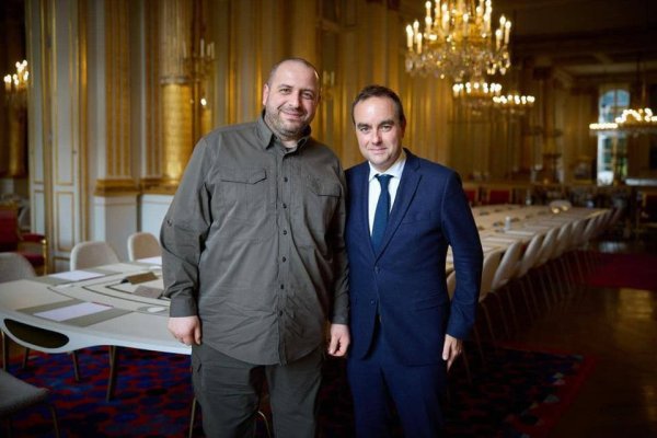 Умєров розповів про результати зустрічей із міністрами оборони Франції, Великої Британії, Італії та Німеччини
Умєров розповів про результати зустрічей із міністрами оборони Франції, Великої Британії, Італії та Німеччини