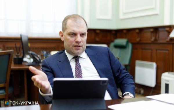 От чего зависит курс доллара: в НБУ разъяснили механизм валютного рынка Украины
От чего зависит курс доллара: в НБУ разъяснили механизм валютного рынка Украины