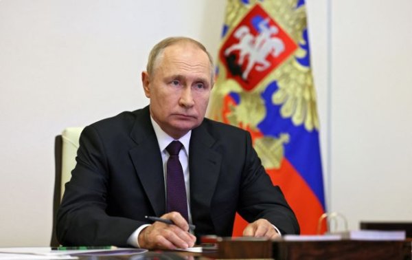 Военная экономика РФ прошла свой пик и начинает истощаться, - Bloomberg
Военная экономика РФ прошла свой пик и начинает истощаться, - Bloomberg