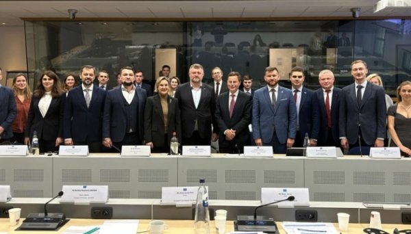 Україна обговорює у Брюсселі фінансовий контроль для вступу в ЄС Україна обговорює у Брюсселі фінансовий контроль для вступу в ЄС