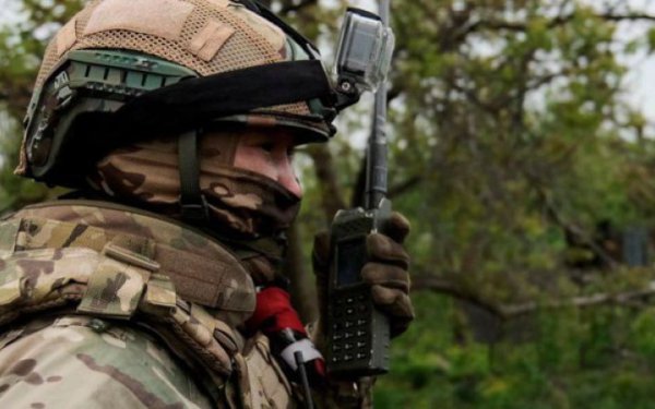 Розвідка: на "м'ясні штурми" російське командування кидає поранених солдатів
Розвідка: на "м'ясні штурми" російське командування кидає поранених солдатів
