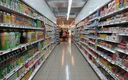 В Украине снова вырастут цены на продукты: в Кабмине назвали причины
В Украине снова вырастут цены на продукты: в Кабмине назвали причины
