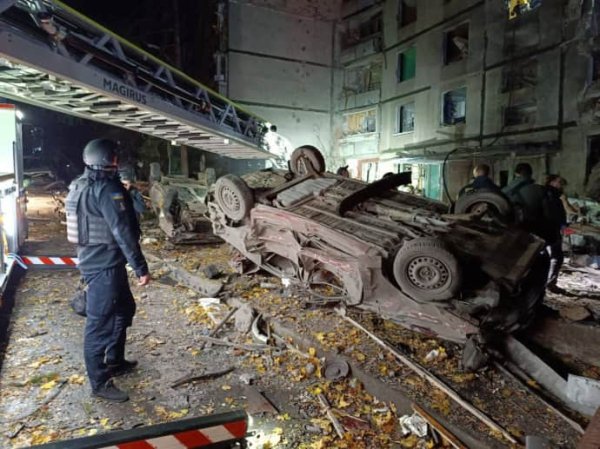 Россияне попали КАБом по многоэтажке в Харькове: погиб ребенок, 30 человек пострадали Россияне попали КАБом по многоэтажке в Харькове: погиб ребенок, 30 человек пострадали