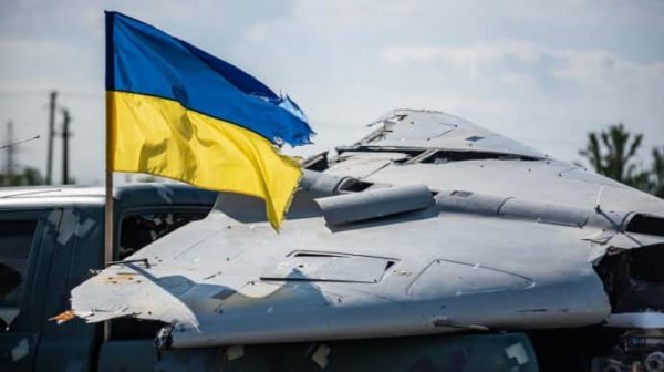 Ночью обезвредили до полутора десятков российских дронов, атаковавших Киев Ночью обезвредили до полутора десятков российских дронов, атаковавших Киев