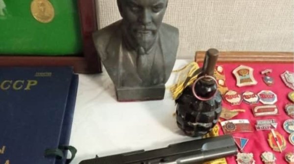 "Ненавижу этих х*хлов": СБУ задержала чиновника "Укрэнерго", который оправдывал преступления РФ "Ненавижу этих х*хлов": СБУ задержала чиновника "Укрэнерго", который оправдывал преступления РФ