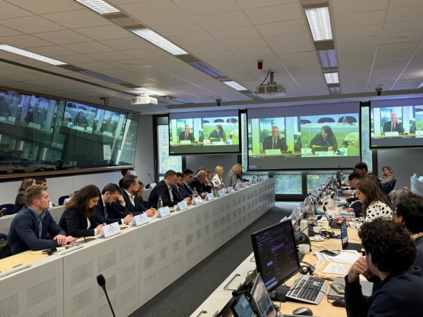 Україна обговорює у Брюсселі фінансовий контроль для вступу в ЄС Україна обговорює у Брюсселі фінансовий контроль для вступу в ЄС