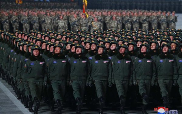 Розвідка: вже 27–28 жовтня перші військові КНДР будуть застосовані Росією в зонах бойових дій
Розвідка: вже 27–28 жовтня перші військові КНДР будуть застосовані Росією в зонах бойових дій