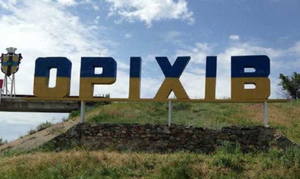 Як мешканці зруйнованого Оріхова готуються до зими без газу, електроенергії та води Оріхів