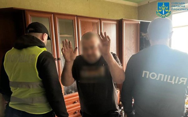 У Сумах затримали палія військових автомобілів
У Сумах затримали палія військових автомобілів