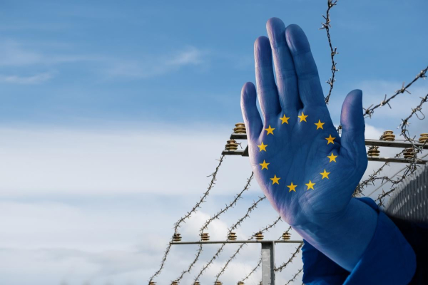 "Закручування гайок" чи довгоочікуване покращення: українці в’їжджатимуть в Європу по-новому
"Закручування гайок" чи довгоочікуване покращення: українці в’їжджатимуть в Європу по-новому