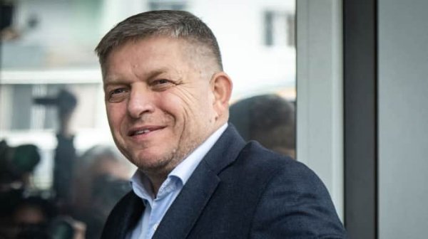 Фицо прогнозирует Украине "второй мюнхенский сговор", в результате которого Киев потеряет территории Фицо прогнозирует Украине "второй мюнхенский сговор", в результате которого Киев потеряет территории