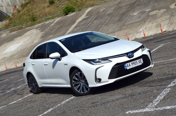 Авторынок в Украине: Спрос на новые авто в сентябре обвалился на 30%
Авторынок в Украине: Спрос на новые авто в сентябре обвалился на 30%