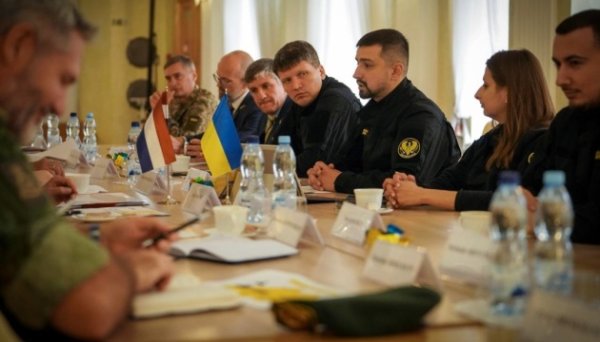 Україна та Нідерланди визначили пріоритети співпраці у сфері ОПК на наступний рік Україна та Нідерланди визначили пріоритети співпраці у сфері ОПК на наступний рік