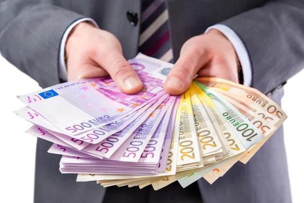 Международная помощь Украине с 2025 года может сократиться — исследование
Международная помощь Украине с 2025 года может сократиться — исследование