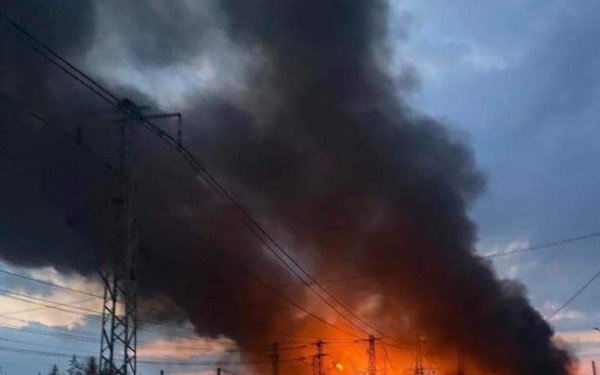 Окупанти завдали авіаудару по об'єктах критичної інфраструктури в Сумській області
Окупанти завдали авіаудару по об'єктах критичної інфраструктури в Сумській області