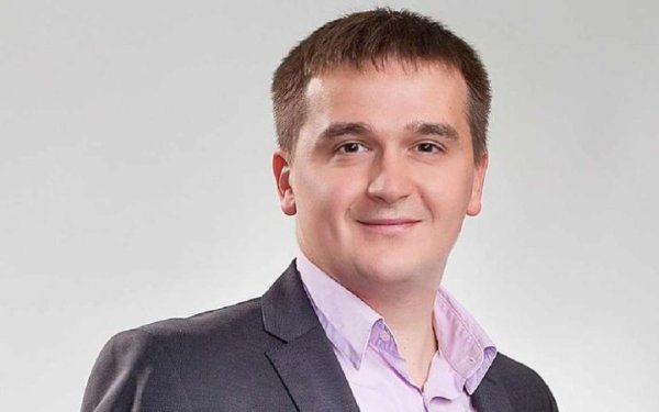 Син затриманої голови Хмельницької обласної МСЕК Олександр Крупа звільнився з посади начальника Пенсійного фонду Хмельниччини
Син затриманої голови Хмельницької обласної МСЕК Олександр Крупа звільнився з посади начальника Пенсійного фонду Хмельниччини
