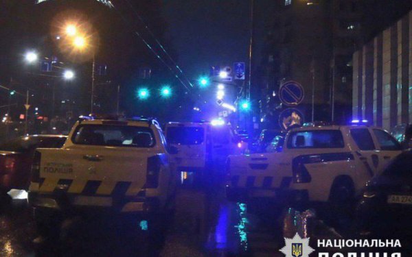 Поліція затримала стрілка, який смертельно поранив чоловіка у київському готелі
Поліція затримала стрілка, який смертельно поранив чоловіка у київському готелі