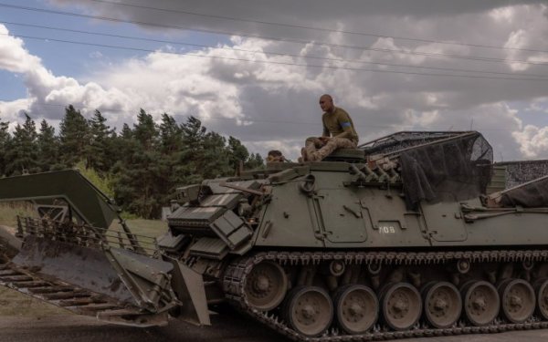 Суспільне: в Курській області вже відбулися перші зіткнення з військовими з Північної Кореї
Суспільне: в Курській області вже відбулися перші зіткнення з військовими з Північної Кореї