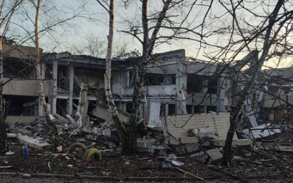 Головне за ніч та ранок п’ятниці, 22 листопада: атака на Суми, 190 боєзіткнень, бої на Покровському напрямку
Головне за ніч та ранок п’ятниці, 22 листопада: атака на Суми, 190 боєзіткнень, бої на Покровському напрямку