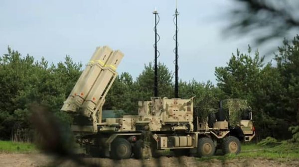 Германия пообещала передать Украине еще две IRIS-T до конца года Германия пообещала передать Украине еще две IRIS-T до конца года