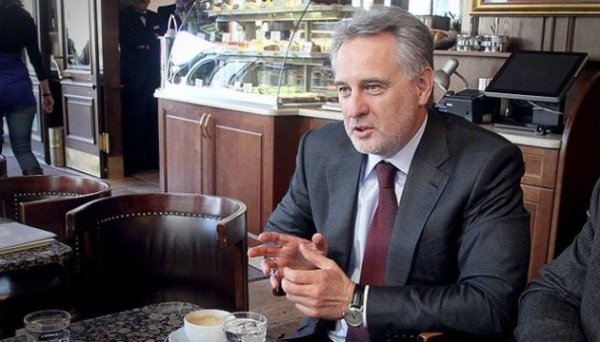 Британія ввела санкції проти Фірташа за корупцію Британія ввела санкції проти Фірташа за корупцію